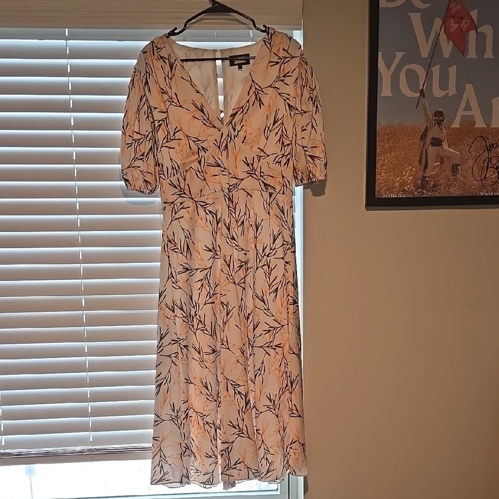 Alexia Admor Floral V-Neck Dress
